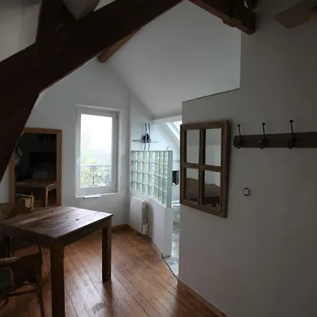 Bed & Breakfast Hill *